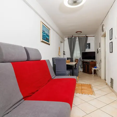 アパート Posavec ドラマリ