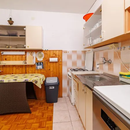 Posavec アパート *