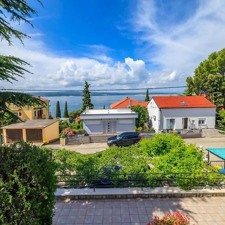 Posavec アパート *