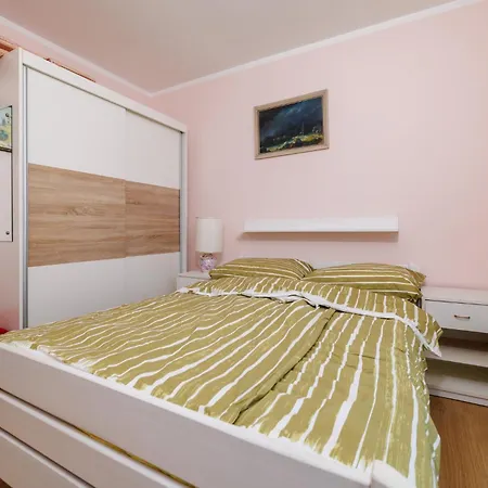 Daire Posavec Dramalj